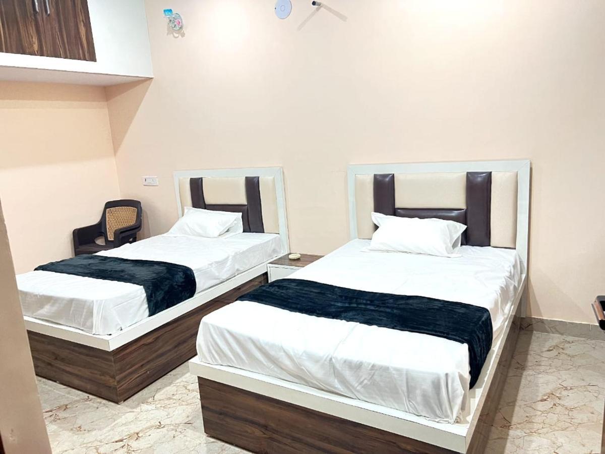 The Orchid Villa Homestay - Walkable Distance From Taj Mahal Agra  Exterior photo